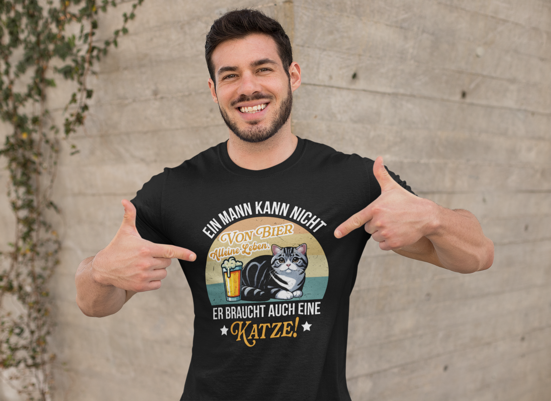 Er braucht eine Katze - Herren T-Shirt